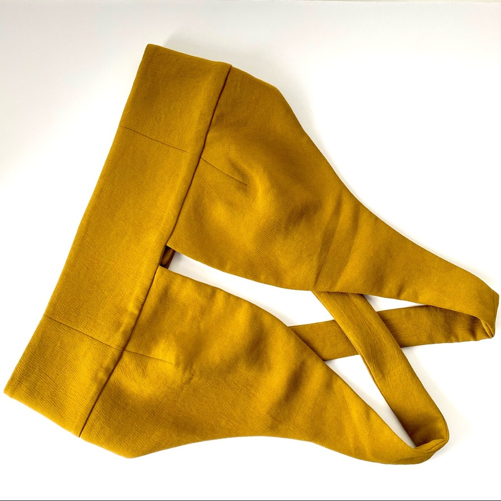 Aritzia Wilfred Chartreuse Yellow Crop-top Bralette